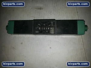 Numatics 153SS631M017N61 Solenoid Valve – actual item, photo 3 of 3