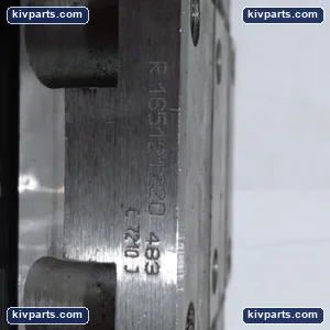 Bosch Rexroth R165121220 Ball Runner Block – actual item, photo 3 of 4