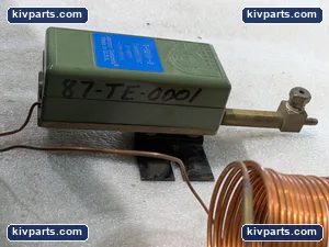Johnson Controls T-5210-9 Temperature Transmitter – actual item, photo 4 of 10