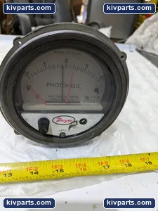 Dwyer Dawyer Photohelic – actual item, photo 2 of 6
