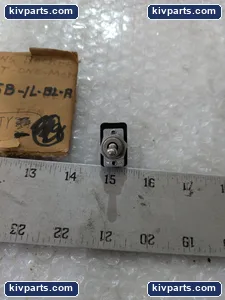 Carling TILC5B-1L-BL-A Toggle Switch – actual item, photo 5 of 7