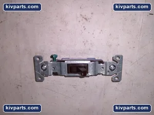 Cooper 1301-7B Wiring Devices Switch – actual item, photo 3 of 6