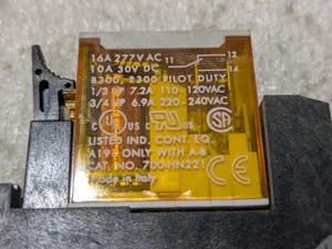 Allen-Bradley 700-HK36A1-4 Relay