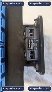 Kraus Naimer KG64B Panel Mount Disconnect Switch – actual item, photo 7 of 9