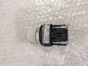 Allen-Bradley 800T-QH2W Pilot Light