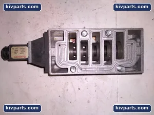 Norgren SXE9575-A75-00 Pneumatic Solenoid Valve – actual item, photo 2 of 5