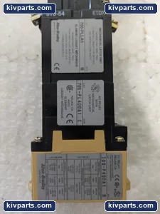 Allen-Bradley 700-P400A1 Relay – actual item, photo 2 of 5