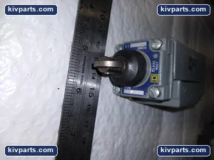 Square D C34D Limit Switch – actual item, photo 3 of 6