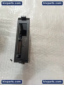 GE Fanuc IC693MDL940L Series 90-30 Output Relay Module – actual item, photo 2 of 4