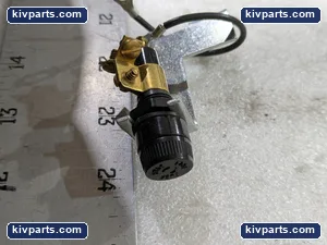 Square D 83320 Fuse Holder – actual item, photo 4 of 8