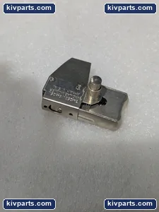 Arrow Hart 82358-B Snap Action Switch – actual item, photo 4 of 5