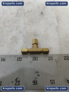 Parker 164P-2 Union Tee Tube Fitting – actual item, photo 2 of 7