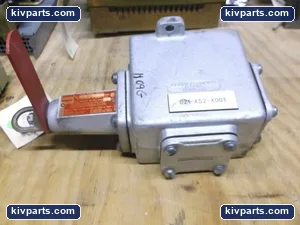 Crouse-Hinds AFUL-1 Signal Switch with Enclosure – actual item, photo 2 of 11