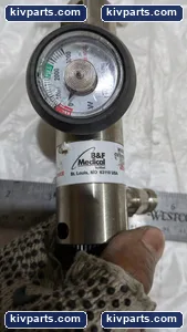 B&f Medical Oxygen Regulator – actual item, photo 4 of 8