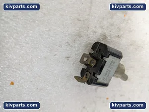 Toggle Switch 6 Amp 125VAC 3 Amp 250VAC Panel Mount Threaded Bushing Lever Metal – actual item, photo 2 of 5