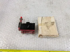 Bakelite Contact Block Snap Switch