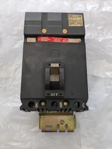 Square D HDA36015 Molded Case Circuit Breaker