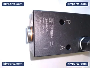 2954836 Hydraulic Block Cylinder – actual item, photo 2 of 5