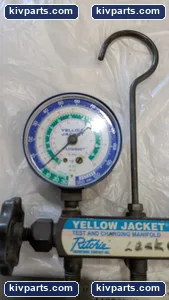 RITCHIE YELLOW JACKET MANIFOLD WITH PRESSURE GAUGE – actual item, photo 2 of 7
