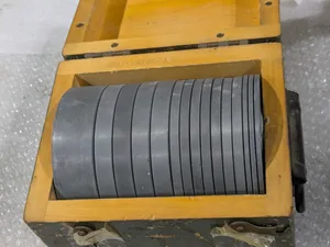 Dead Weight Tester Calibration Mass Disc Grey Steel Set Wooden Case Pressure