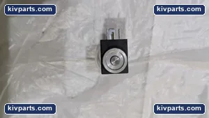 FLUID AOTOMATION SYSTEM Solenoid Valve With Attachments – actual item, photo 3 of 6