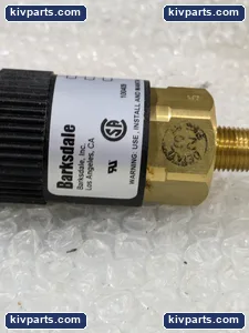Barksdale 96211-BB5-T2 Pressure Switch – actual item, photo 5 of 6