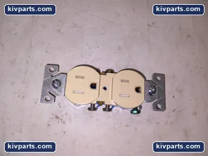 Cooper TR270V Grounding Duplex Receptacle – actual item, photo 3 of 5