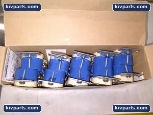 Cooper TR270V Grounding Duplex Receptacle – actual item, photo 2 of 5