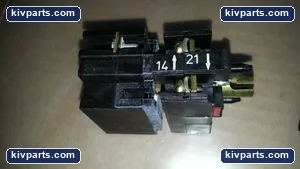 Westinghouse VDE 0660 Lamp Contact Block – actual item, photo 2 of 2