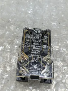 Allen-Bradley 800M-XAK Contact Block