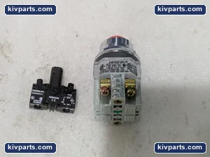 IDEC ABFD210N-R Pushbutton Switch – actual item, photo 4 of 5