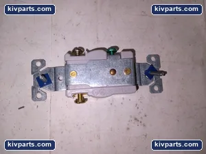 Cooper 817V-BOX Ivery Single Receptacles – actual item, photo 3 of 5