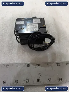 Eaton BAB1030S Circuit Breaker – actual item, photo 2 of 14