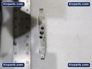 SMC VQZ2321 Solenoid Valve – actual item, photo 3 of 5