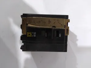 Square D QOB3405238 Bolt on Circuit Breaker
