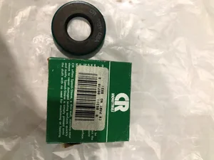 CR Industries 8821 Oil Seal