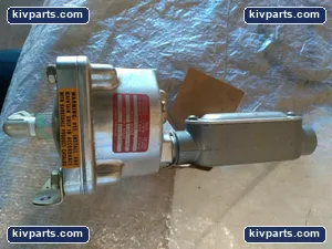 Barksdale D1H-H18 Switch Industrial Control – actual item, photo 2 of 8