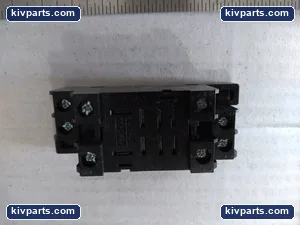 Omron PTF08A-E Relay Socket Base – actual item, photo 3 of 6