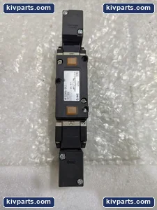 SMC VFS3300-3FZ 5 Port 3 Position Solenoid Valve – actual item, photo 5 of 6
