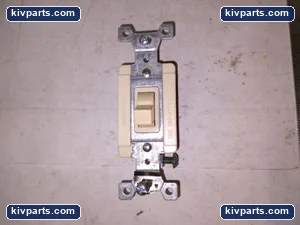 Cooper AH1221I Arrow-Hart AC Switch – actual item, photo 3 of 5