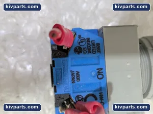 IDEC R32 Relay – actual item, photo 3 of 6