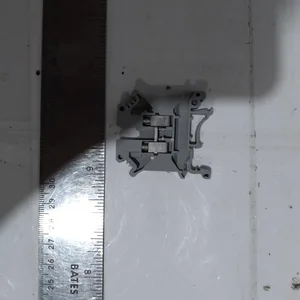 Phoenix Contact 3004362 UK 5 Feed Through Terminal Block