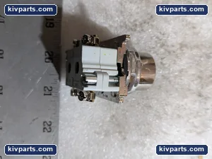 Eaton 10250T103-11 Pushbutton Oper STD Button – actual item, photo 6 of 7