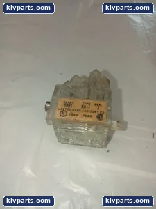 Square D 9001KA1 Pushbutton Contact Block – actual item, photo 4 of 5