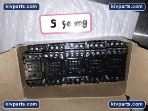 Cutler-Hammer D2PA4 Relay Socket Base – actual item, photo 5 of 6