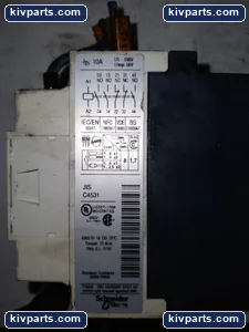 Schneider Electric CAD32 Contactor – actual item, photo 5 of 7