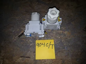 Wohner Fuse Holder Disconnect