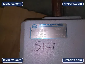 Stober C402N0310MR30 Helical Gear Reducer Gearbox – actual item, photo 4 of 5