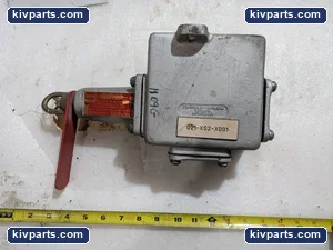 Crouse-Hinds AFUL-1 Signal Switch with Enclosure – actual item, photo 4 of 11