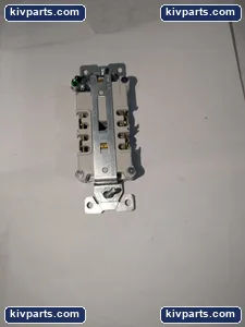 Eaton TR5262CDGY Receptacle – actual item, photo 2 of 3
